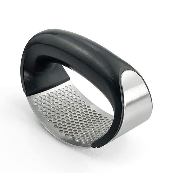GarlicSmasher, presă pentru usturoi sau ghimbir