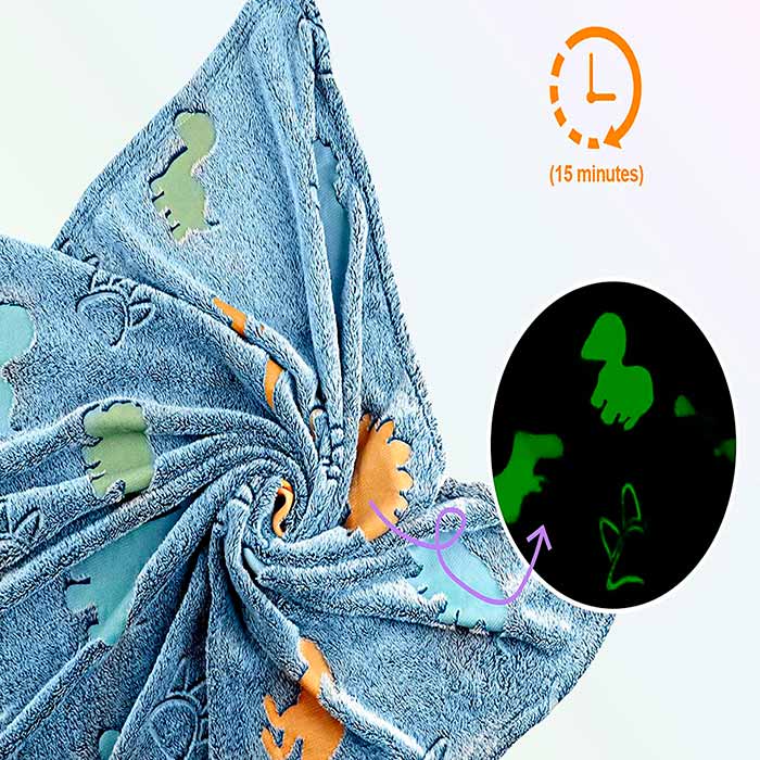 Pătura Glow este alegerea perfectă pentru un cadou, deoarece este foarte utilă și copiii o adoră pentru că strălucește în întuneric!