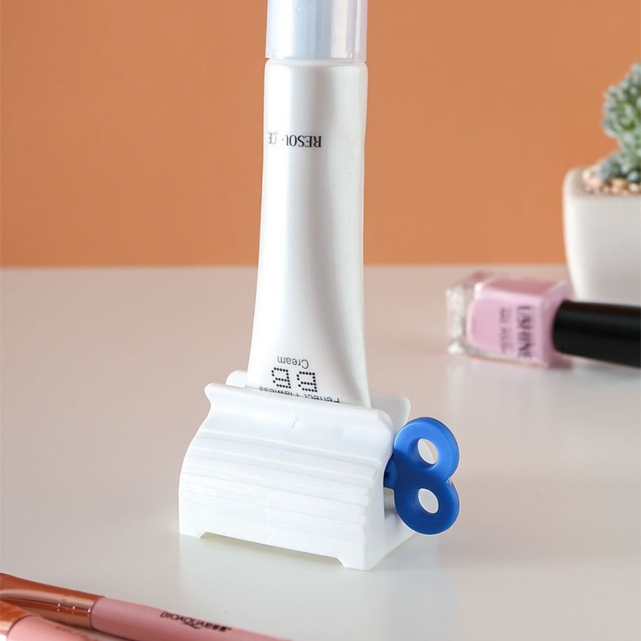 ToobSqueezer, dispozitiv de stoarcere a pastei de dinți - Image 7